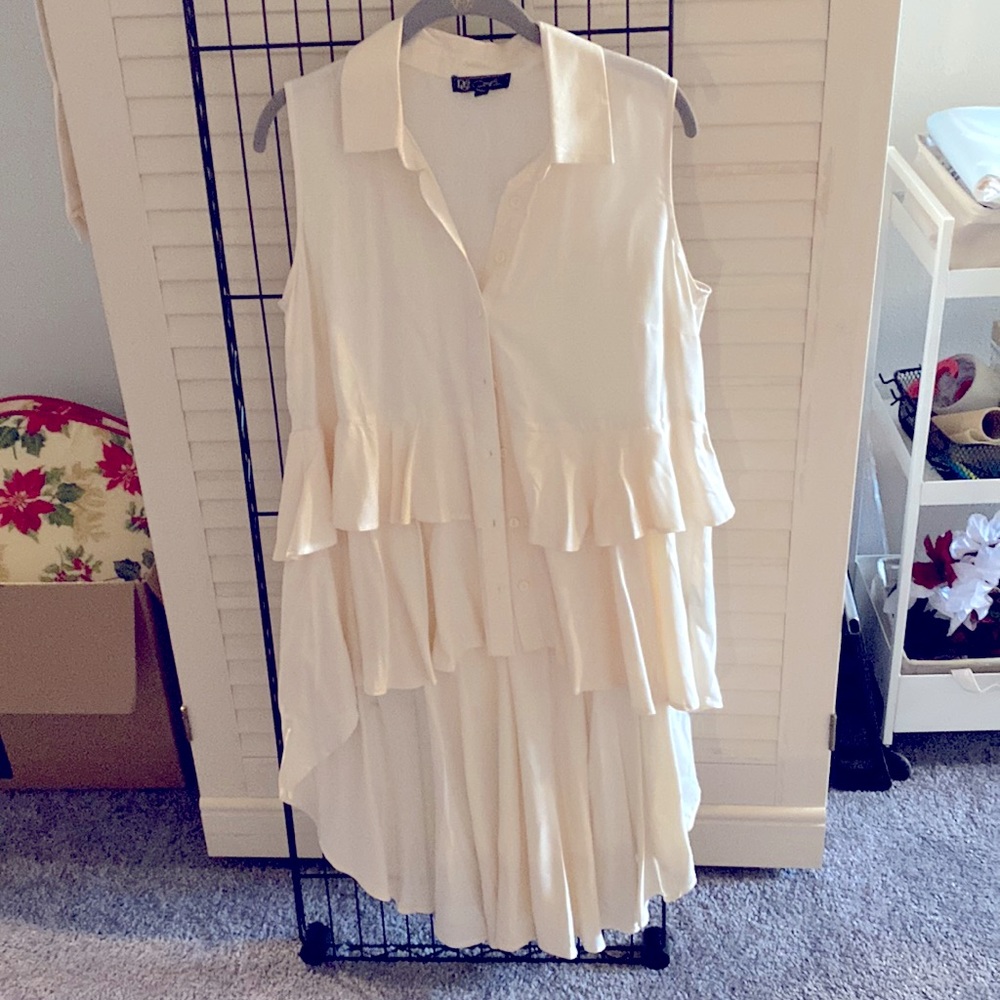 Cream button down fly away top